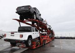 All-new 2020 Jeep® Gladiator Begins Shipping to U.S. Dealers