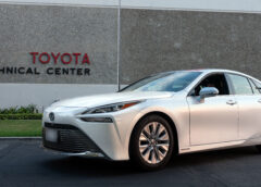 Toyota Mirai Sets GUINNESS WORLD RECORDS™ Title with 845 Mile Zero Emission Journey