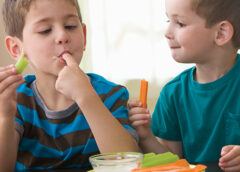 5 Tips to Encourage Picky Eaters