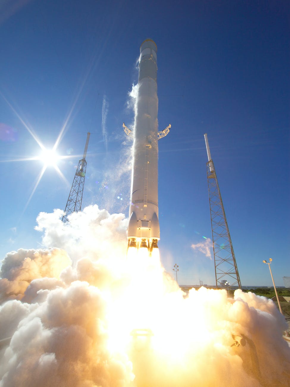 rocket launch space discovery