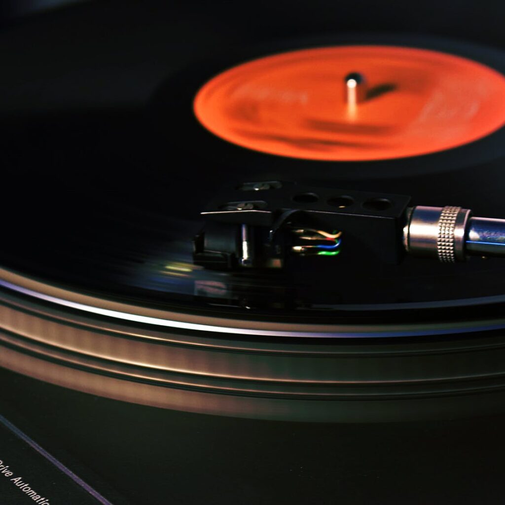 black turntable