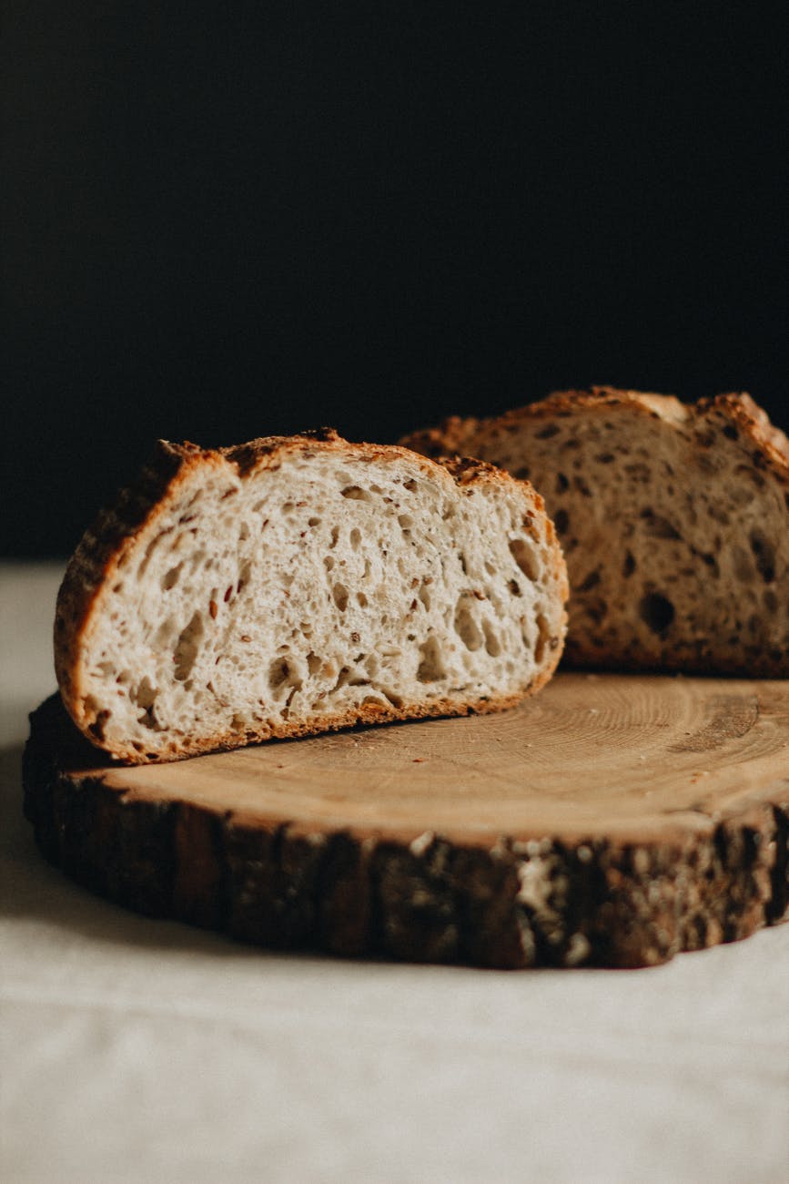 slices of bread on wooden board