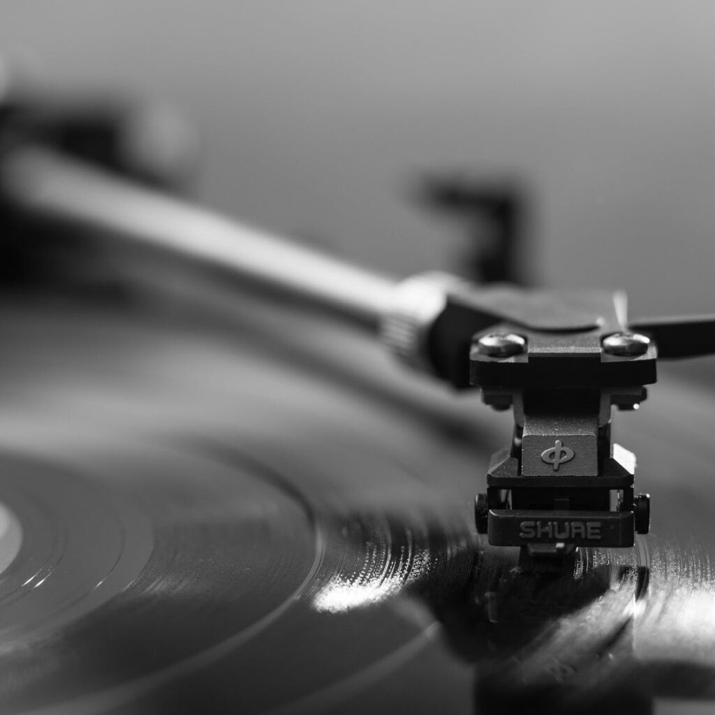 black vinyl record