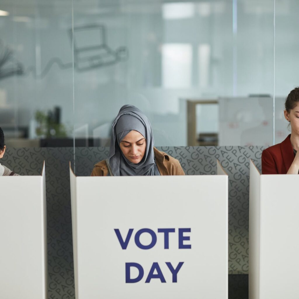 women doing voting